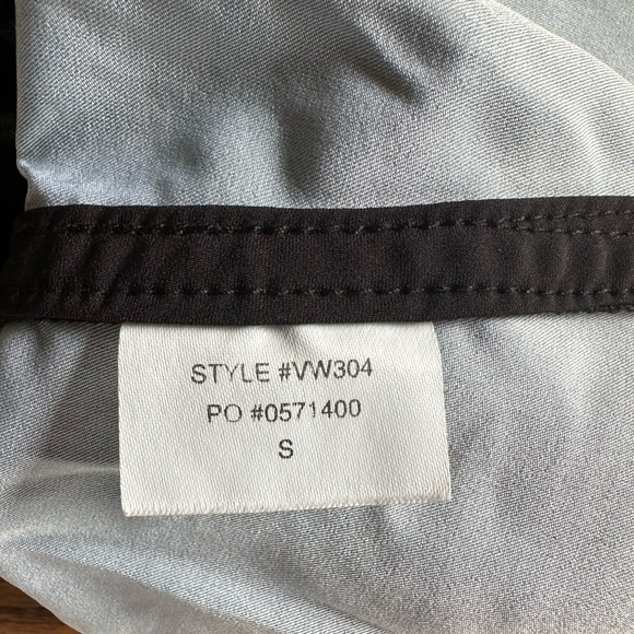 Vuori Clementine Short S Black Watercolor Camo - Picture 10 of 10